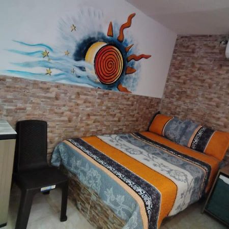 San Andres Vive Paradise Habitaciones Con Bano Privado A 80Mts De La Playa Principal Ngoại thất bức ảnh