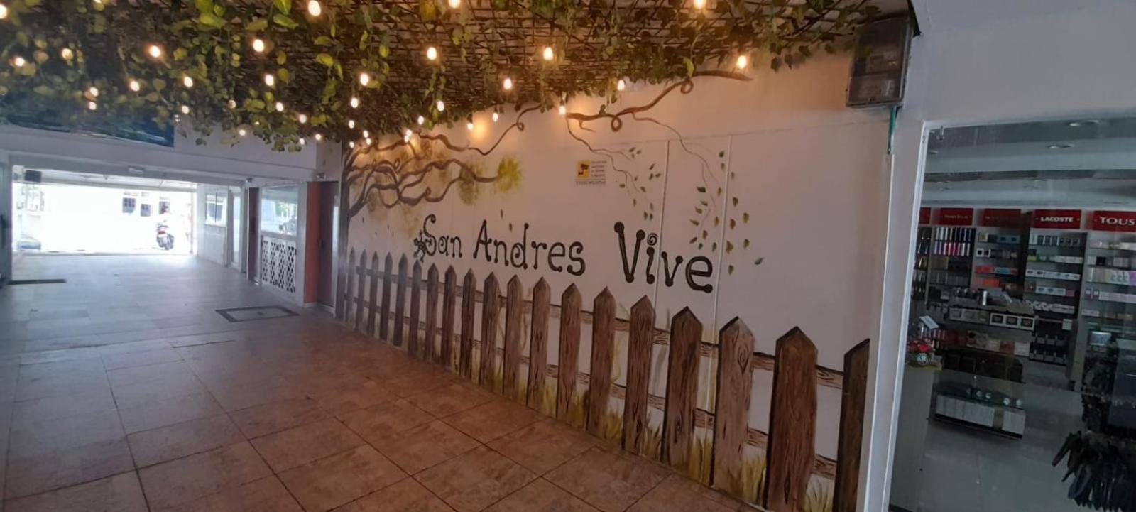 San Andres Vive Paradise Habitaciones Con Bano Privado A 80Mts De La Playa Principal Ngoại thất bức ảnh